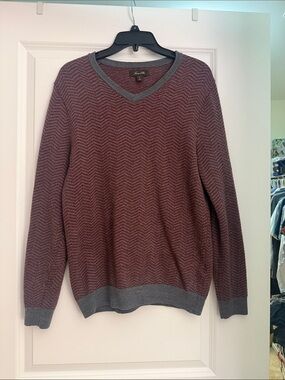 Tasso Elba Men's V-Neck Sweater in Maroon and Gray
